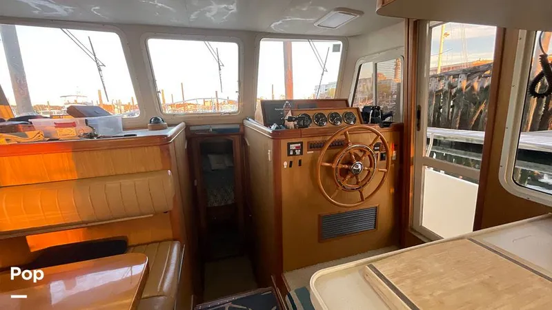 Slide: The Image of Mainship 400 Trawler 2005 - 16001811