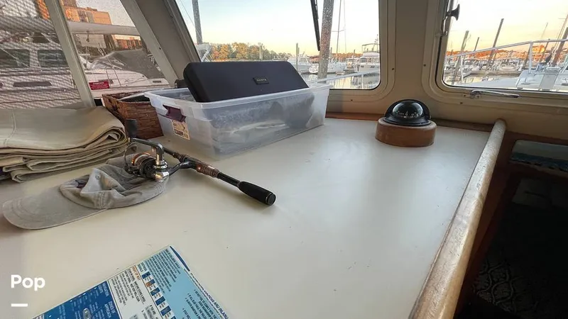 Slide: The Image of Mainship 400 Trawler 2005 - 16001747