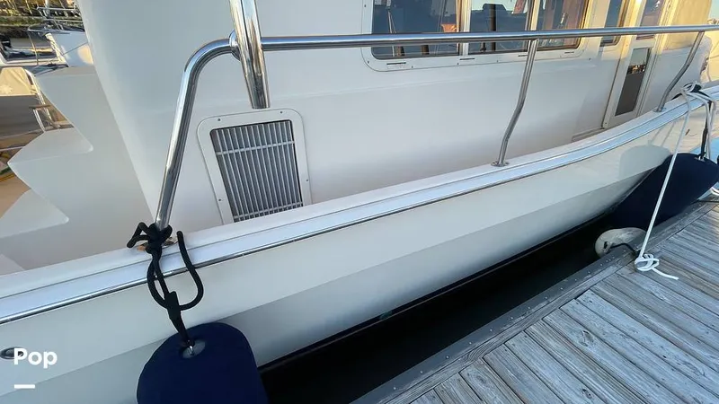 Slide: The Image of Mainship 400 Trawler 2005 - 16001979