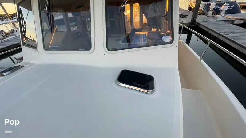 Slide: The Image of Mainship 400 Trawler 2005 - 16001900