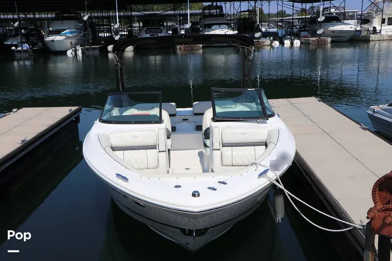 Slide: The Image of Regal LS2 2022 - 15872937