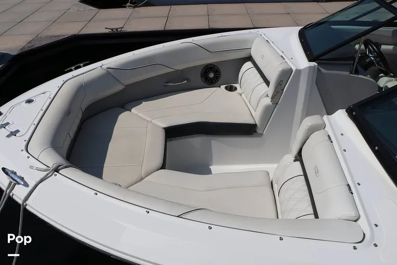 Slide: The Image of Regal LS2 2022 - 15872946