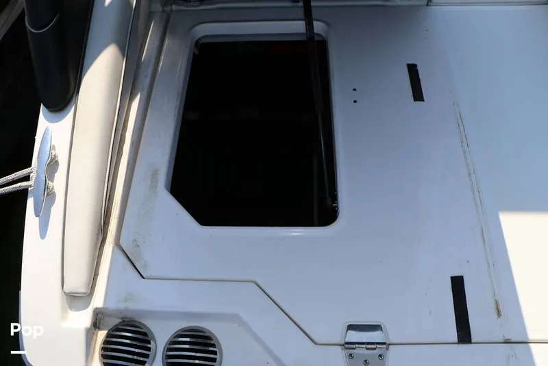 Slide: The Image of Regal LS2 2022 - 15872950