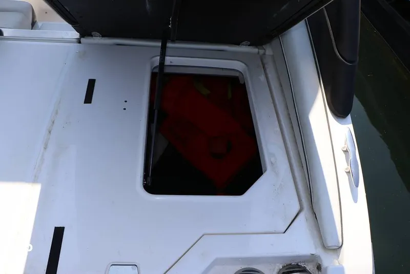 Slide: The Image of Regal LS2 2022 - 15872952