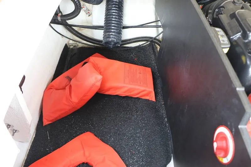 Slide: The Image of Regal LS2 2022 - 15872966