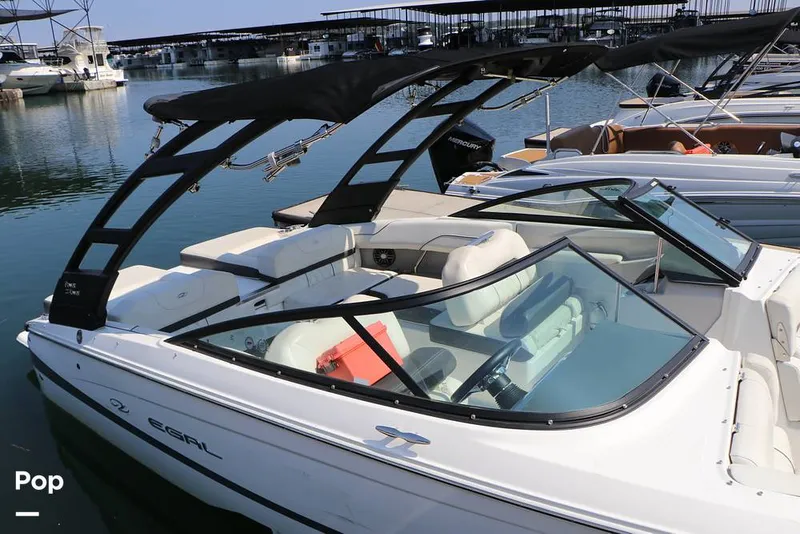 Slide: The Image of Regal LS2 2022 - 15872940