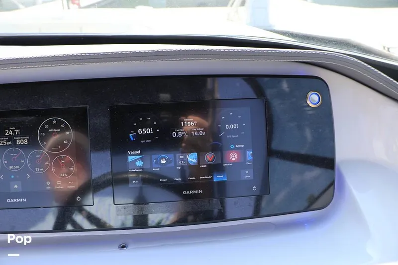 Slide: The Image of Regal LS2 2022 - 15872981