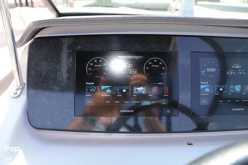 Slide: The Image of Regal LS2 2022 - 15872982