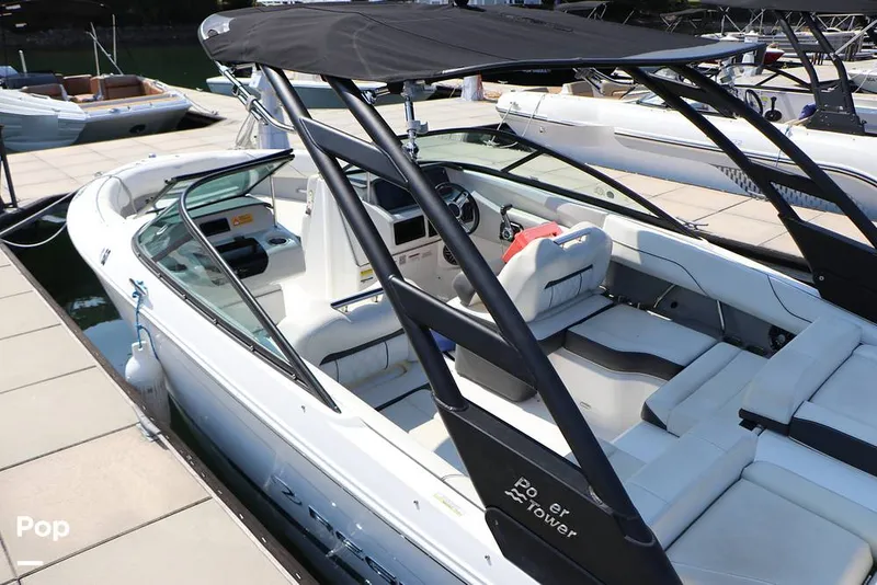 Slide: The Image of Regal LS2 2022 - 15872944