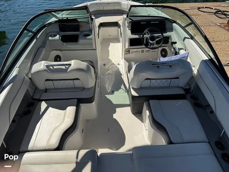 Slide: The Image of Regal LS2 2022 - 15900681