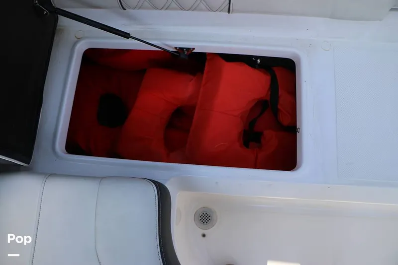 Slide: The Image of Regal LS2 2022 - 15873139