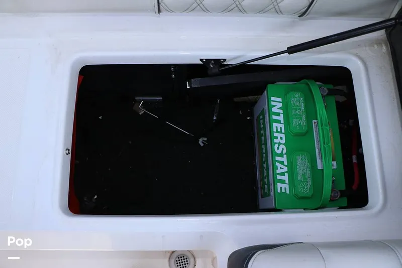 Slide: The Image of Regal LS2 2022 - 15873141