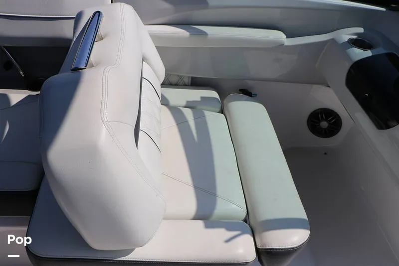 Slide: The Image of Regal LS2 2022 - 15873147