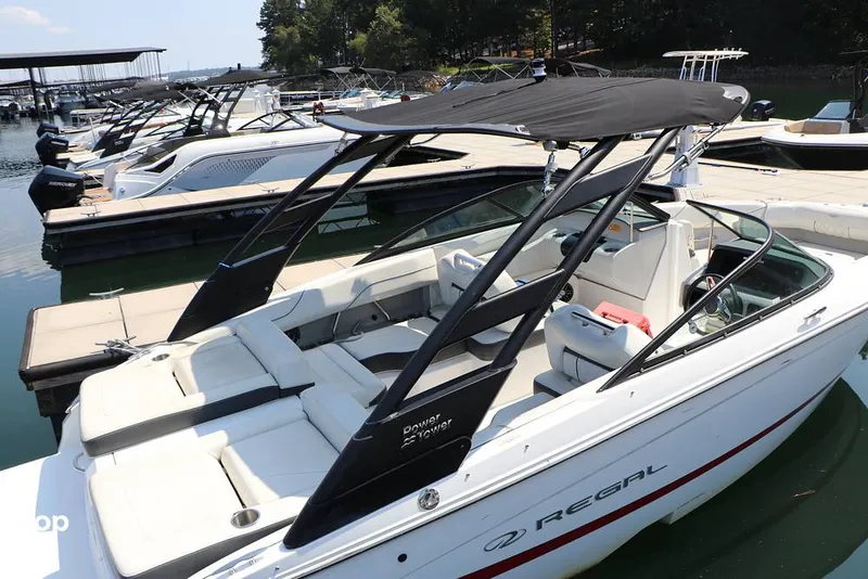 Slide: The Image of Regal LS2 2022 - 15873124