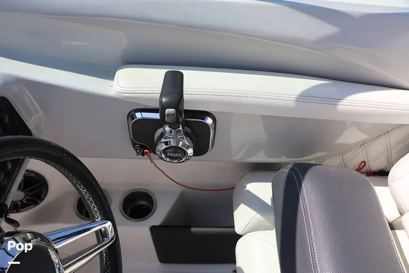 Slide: The Image of Regal LS2 2022 - 15873179