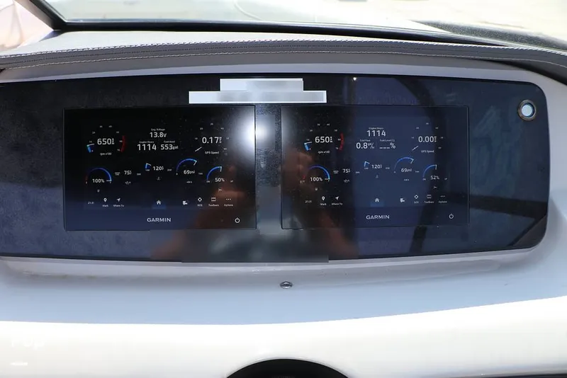 Slide: The Image of Regal LS2 2022 - 15873184