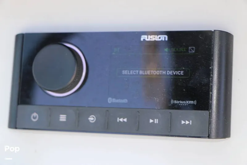 Slide: The Image of Regal LS2 2022 - 15873188