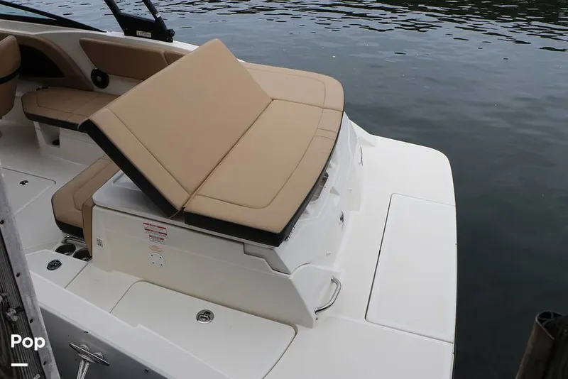 Slide: The Image of Sea Ray SPX 230 2024 - 16130588