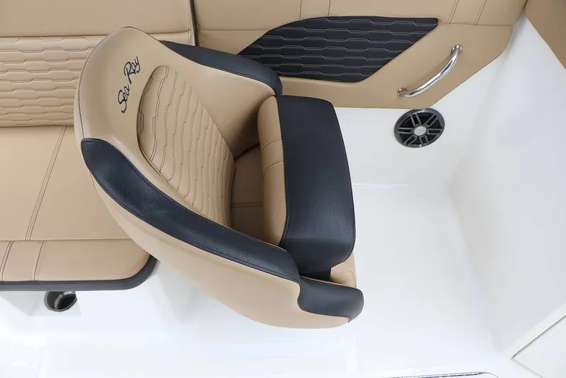 Slide: The Image of Sea Ray SPX 230 2024 - 16130600