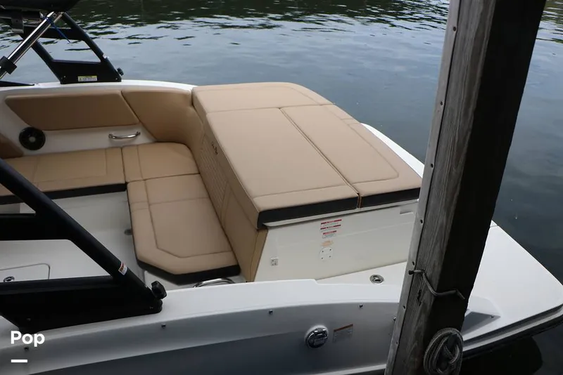 Slide: The Image of Sea Ray SPX 230 2024 - 16130571