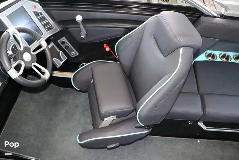 Slide: The Image of Mastercraft XT22 2019 - 15708515