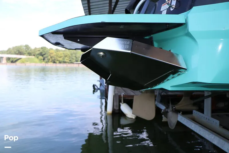 Slide: The Image of Mastercraft XT22 2019 - 15708495