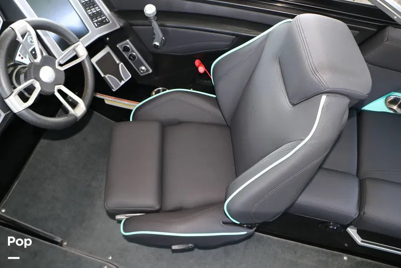 Slide: The Image of Mastercraft XT22 2019 - 15708516