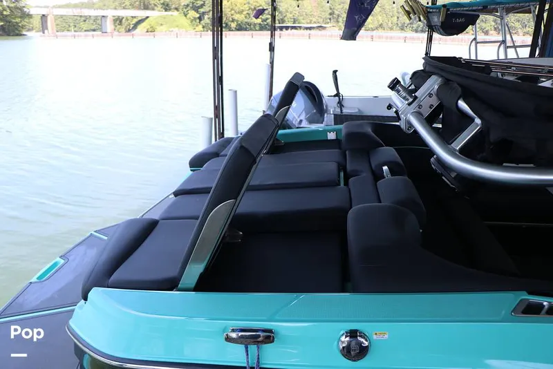 Slide: The Image of Mastercraft XT22 2019 - 15708610