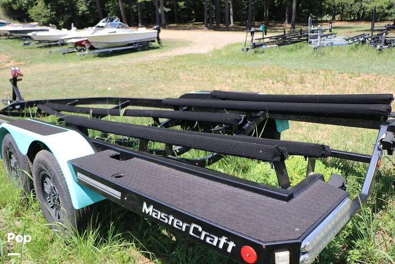 Slide: The Image of Mastercraft XT22 2019 - 15708689