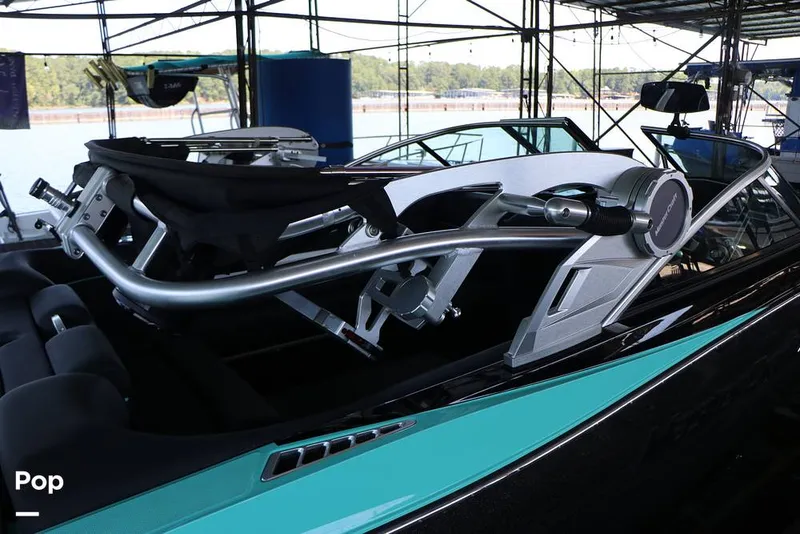 Slide: The Image of Mastercraft XT22 2019 - 15708614