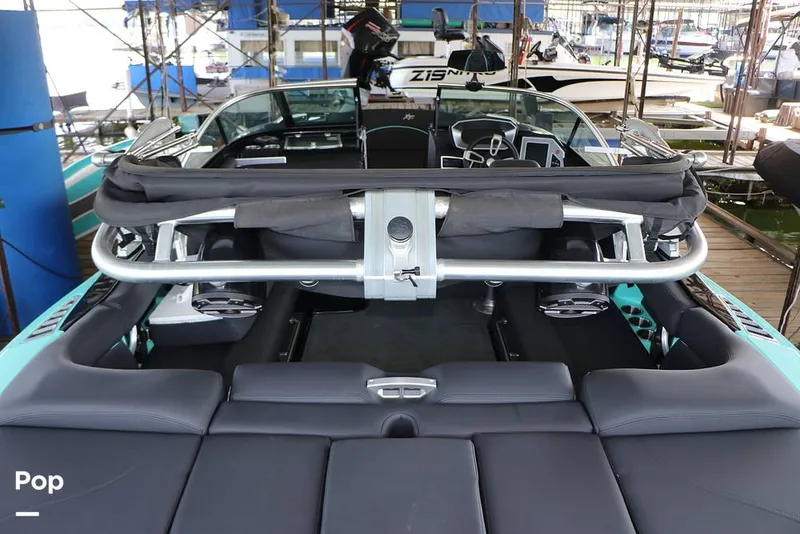 Slide: The Image of Mastercraft XT22 2019 - 15708615