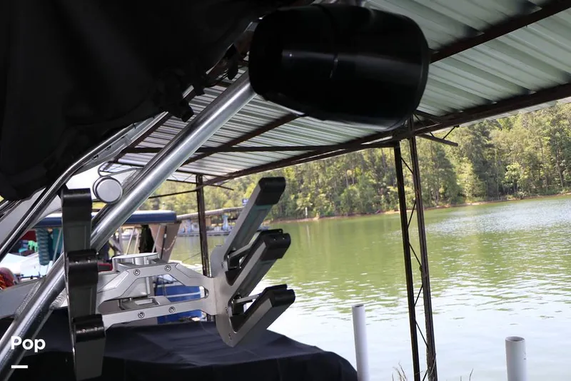 Slide: The Image of Mastercraft XT22 2019 - 15708643