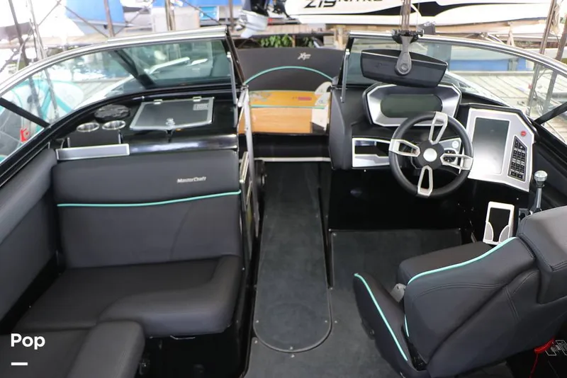 Slide: The Image of Mastercraft XT22 2019 - 15708511