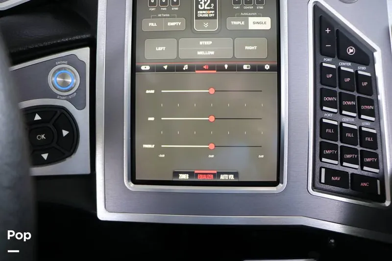 Slide: The Image of Mastercraft XT22 2019 - 15708662