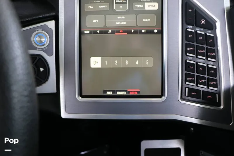 Slide: The Image of Mastercraft XT22 2019 - 15708663