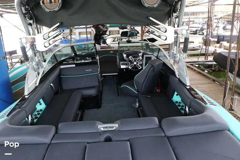 Slide: The Image of Mastercraft XT22 2019 - 15708665