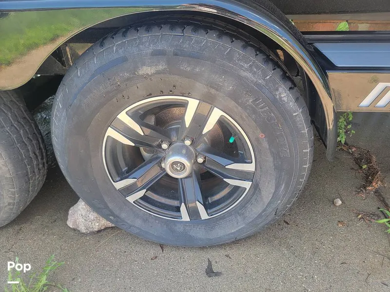 Slide: The Image of Malibu 24mxz Wakesetter 2013 - 15692414