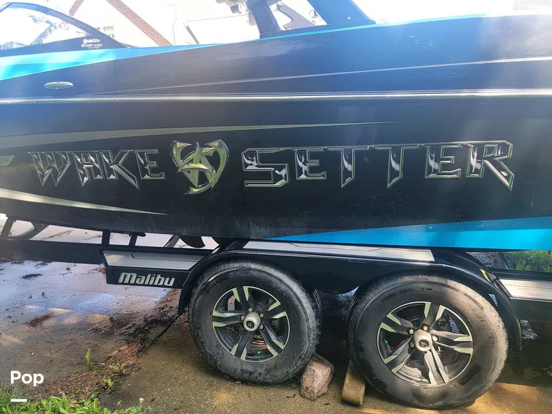 Slide: The Image of Malibu 24mxz Wakesetter 2013 - 15692418