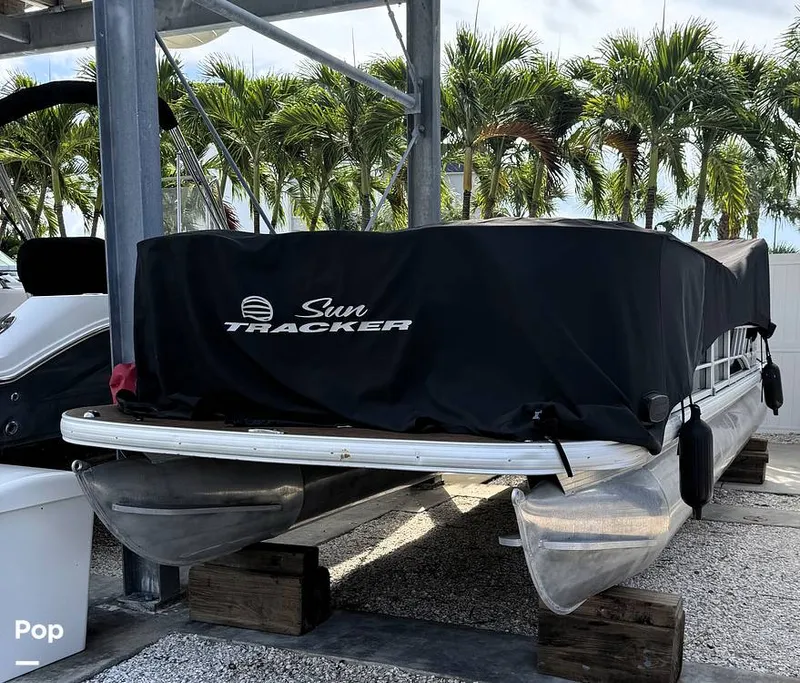 Slide: The Image of Full Boat Cover - 15993368