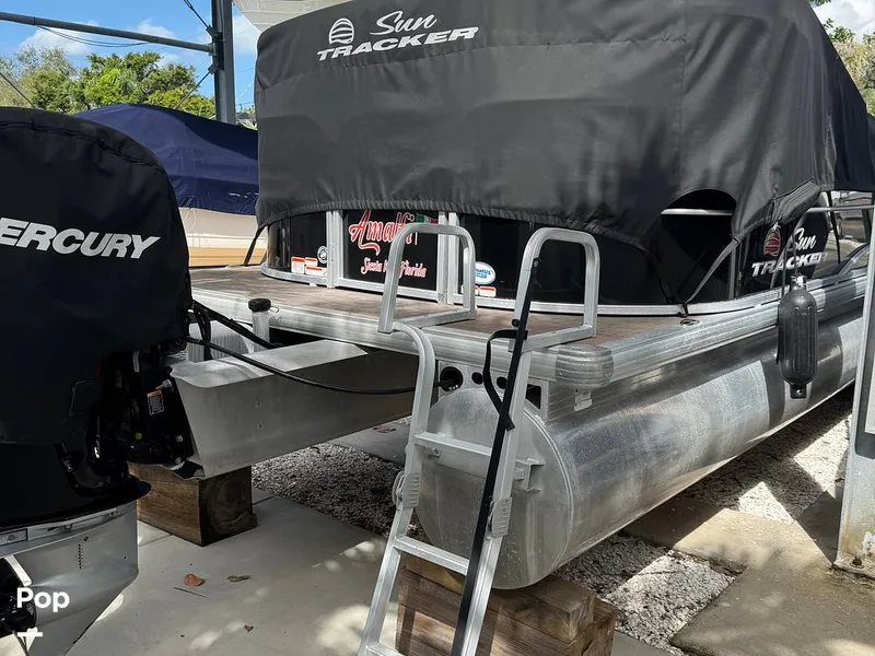 Slide: The Image of Full Boat Cover - 15993371