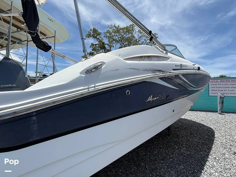 Slide: The Image of Hurricane Sun Deck 2200 2014 - 15716009