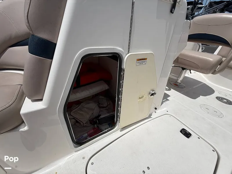 Slide: The Image of Hurricane Sun Deck 2200 2014 - 15716059