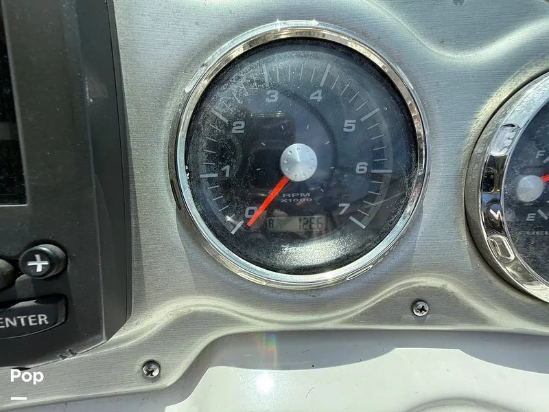 Slide: The Image of Hurricane Sun Deck 2200 2014 - 15715996