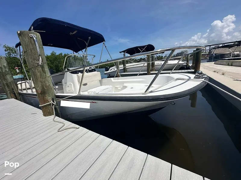 Slide: The Image of Boston Whaler 170 Montauk 2022 - 15674389