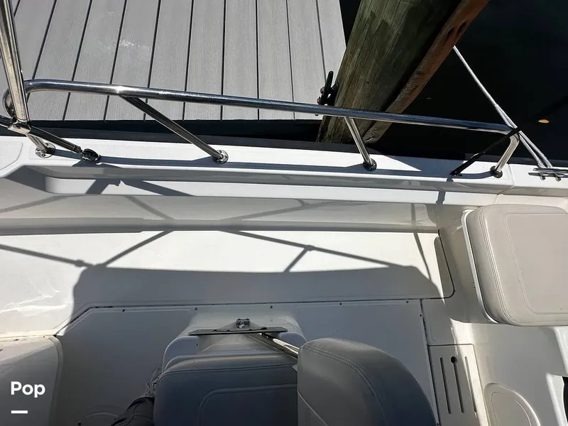 Slide: The Image of Boston Whaler 170 Montauk 2022 - 15674400