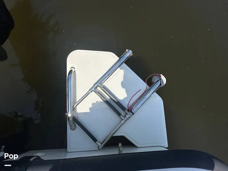 Slide: The Image of Boston Whaler 170 Montauk 2022 - 15674404