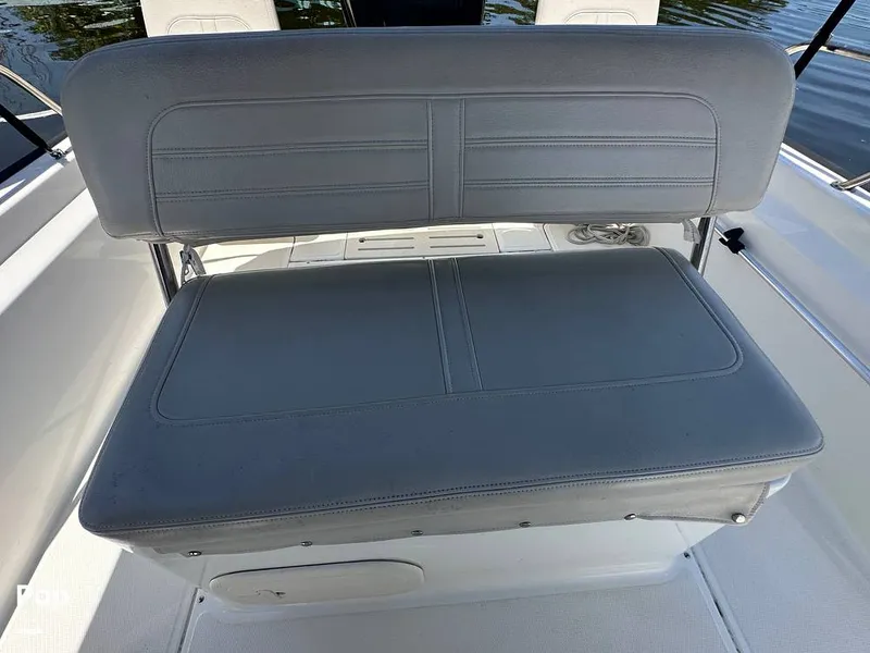 Slide: The Image of Boston Whaler 170 Montauk 2022 - 15674411