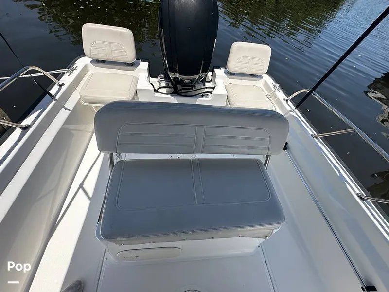 Slide: The Image of Boston Whaler 170 Montauk 2022 - 15674412