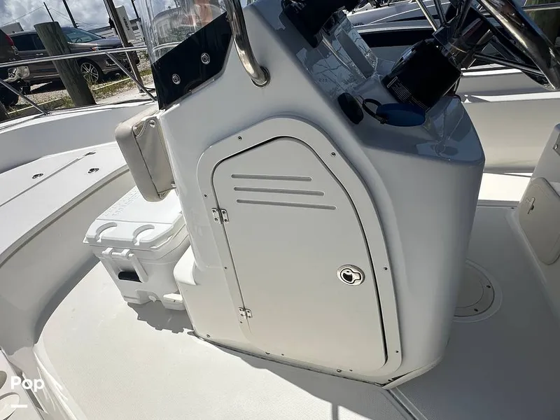 Slide: The Image of Boston Whaler 170 Montauk 2022 - 15674424