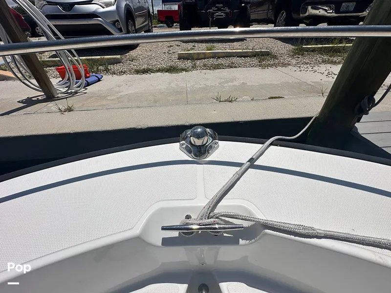 Slide: The Image of Boston Whaler 170 Montauk 2022 - 15674432